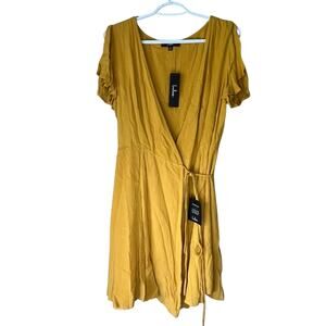 NWT! Lulus Mustard Yellow Short Sleeve Wrap Dress Size Small
